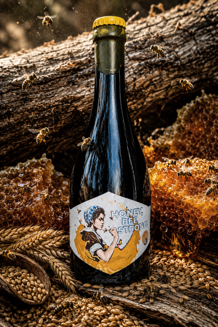 Honey Bee Strong! Braggot Mandragora Hidromel colab Sa Cerviseria Craft Beer & Organic Wine, Mallorca
